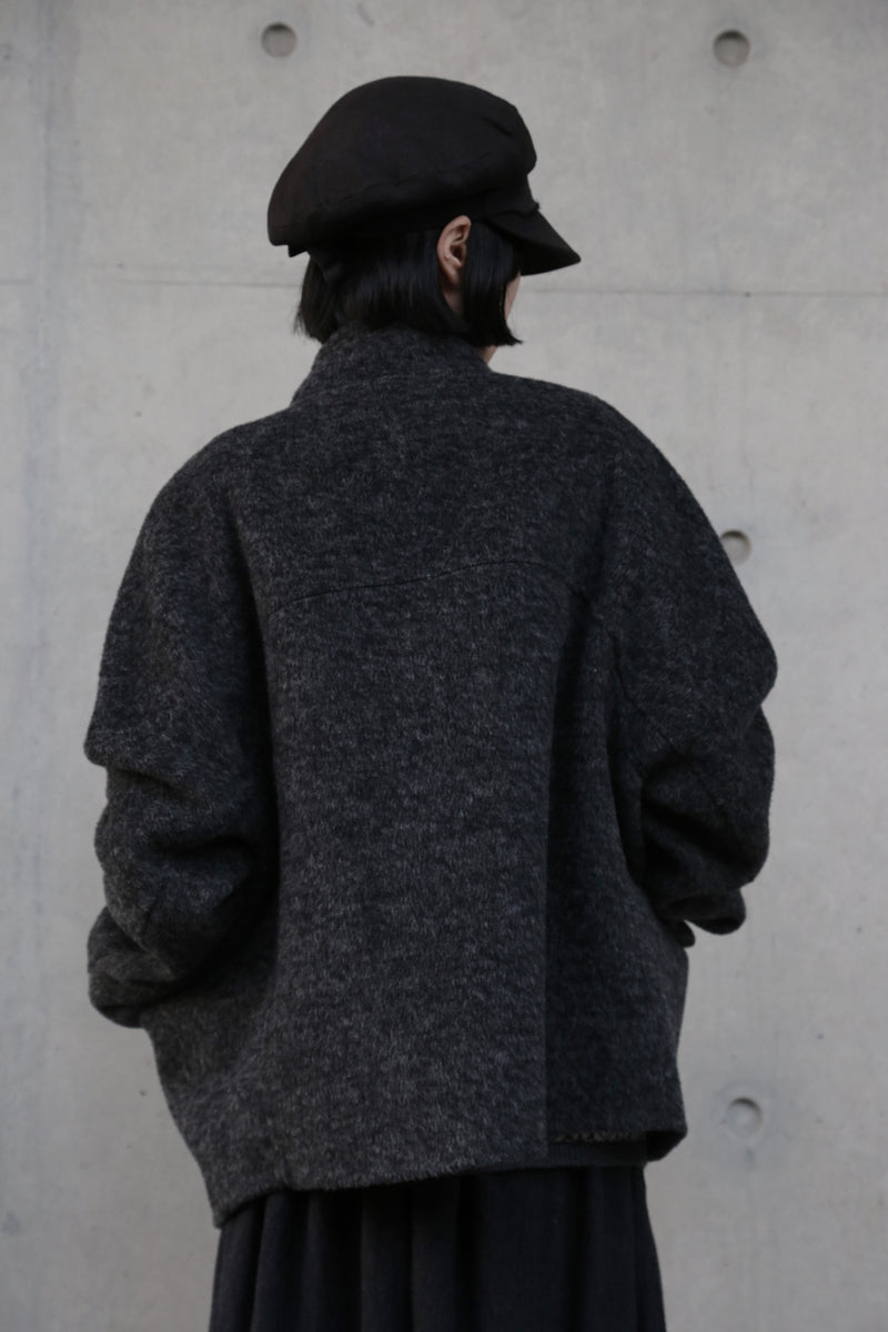 熟練の技が光る、総手縫いウールハイネックコート　ウールコート　251131-1