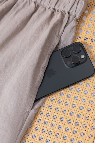 【季節を超えて愛用】高級厚手リネン ワイドストレートパンツ　ロングパンツ　250905