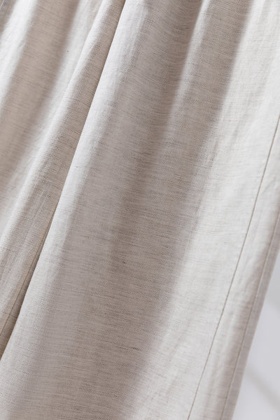 年間を通じて快適に着用できるワイドパンツ　シワになりにくいロングパンツ　　250904