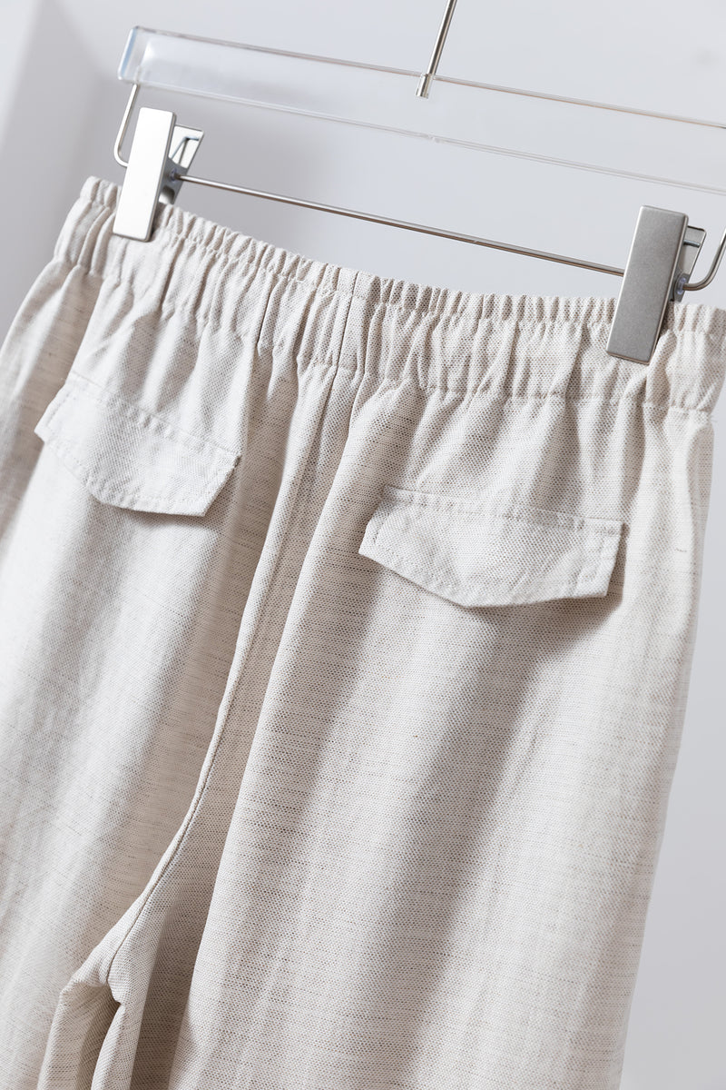 年間を通じて快適に着用できるワイドパンツ　シワになりにくいロングパンツ　　250904