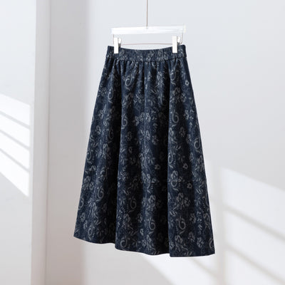 【秋冬の定番】ボリュームシルエットが華やか！エレガントな柄スカート 紺色　251112-1