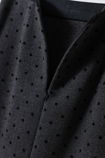 さまざまな着回しができるロングスカート　マキシ丈スカート　ドット柄スカート　251116