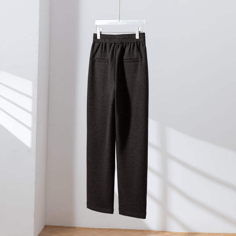 寒い季節も穿くだけであったか ウール混ボンディング生地　テーパードパンツ　251119