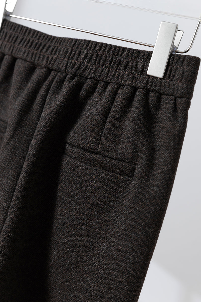 寒い季節も穿くだけであったか ウール混ボンディング生地　テーパードパンツ　251119