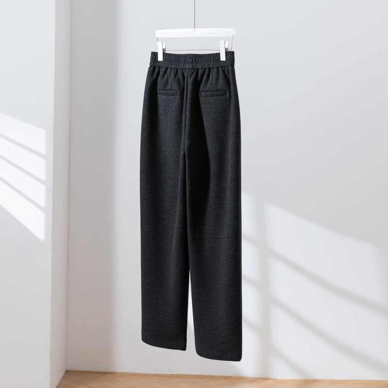 寒い季節も穿くだけであったか ウール混ボンディング生地　テーパードパンツ　251119