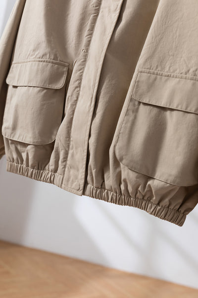 「理想の1枚」立体フードがおしゃれな、ポケットデザインのショートブルゾン　アウター　251001-1