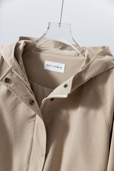 「理想の1枚」立体フードがおしゃれな、ポケットデザインのショートブルゾン　アウター　251001-1