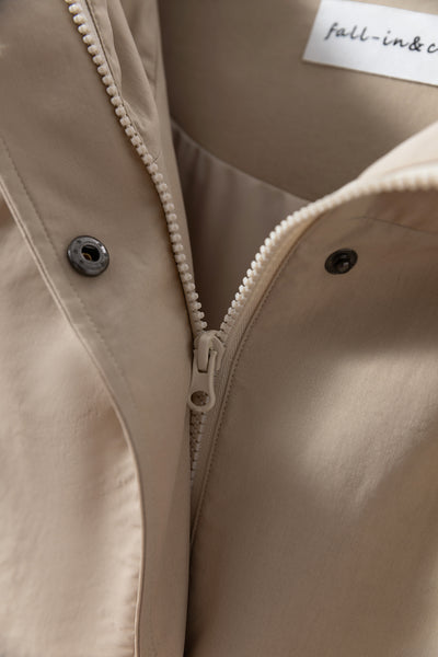 「理想の1枚」立体フードがおしゃれな、ポケットデザインのショートブルゾン　アウター　251001-1