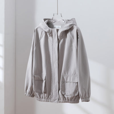 「理想の1枚」立体フードがおしゃれな、ポケットデザインのショートブルゾン　アウター　251001-1