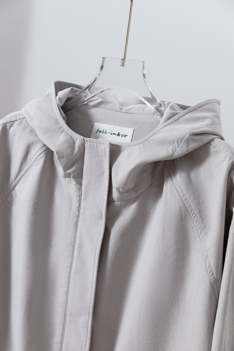 「理想の1枚」立体フードがおしゃれな、ポケットデザインのショートブルゾン　アウター　251001-1