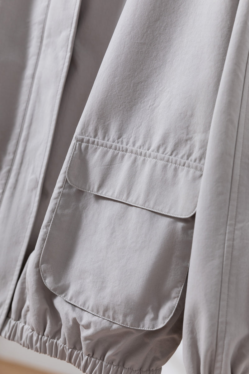 「理想の1枚」立体フードがおしゃれな、ポケットデザインのショートブルゾン　アウター　251001-1