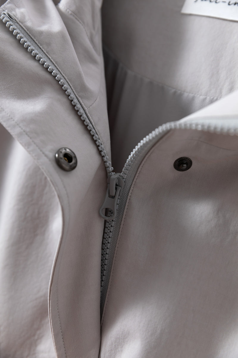 「理想の1枚」立体フードがおしゃれな、ポケットデザインのショートブルゾン　アウター　251001-1