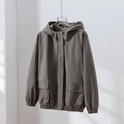 「理想の1枚」立体フードがおしゃれな、ポケットデザインのショートブルゾン　アウター　251001-1