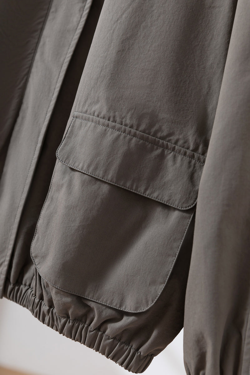 「理想の1枚」立体フードがおしゃれな、ポケットデザインのショートブルゾン　アウター　251001-1