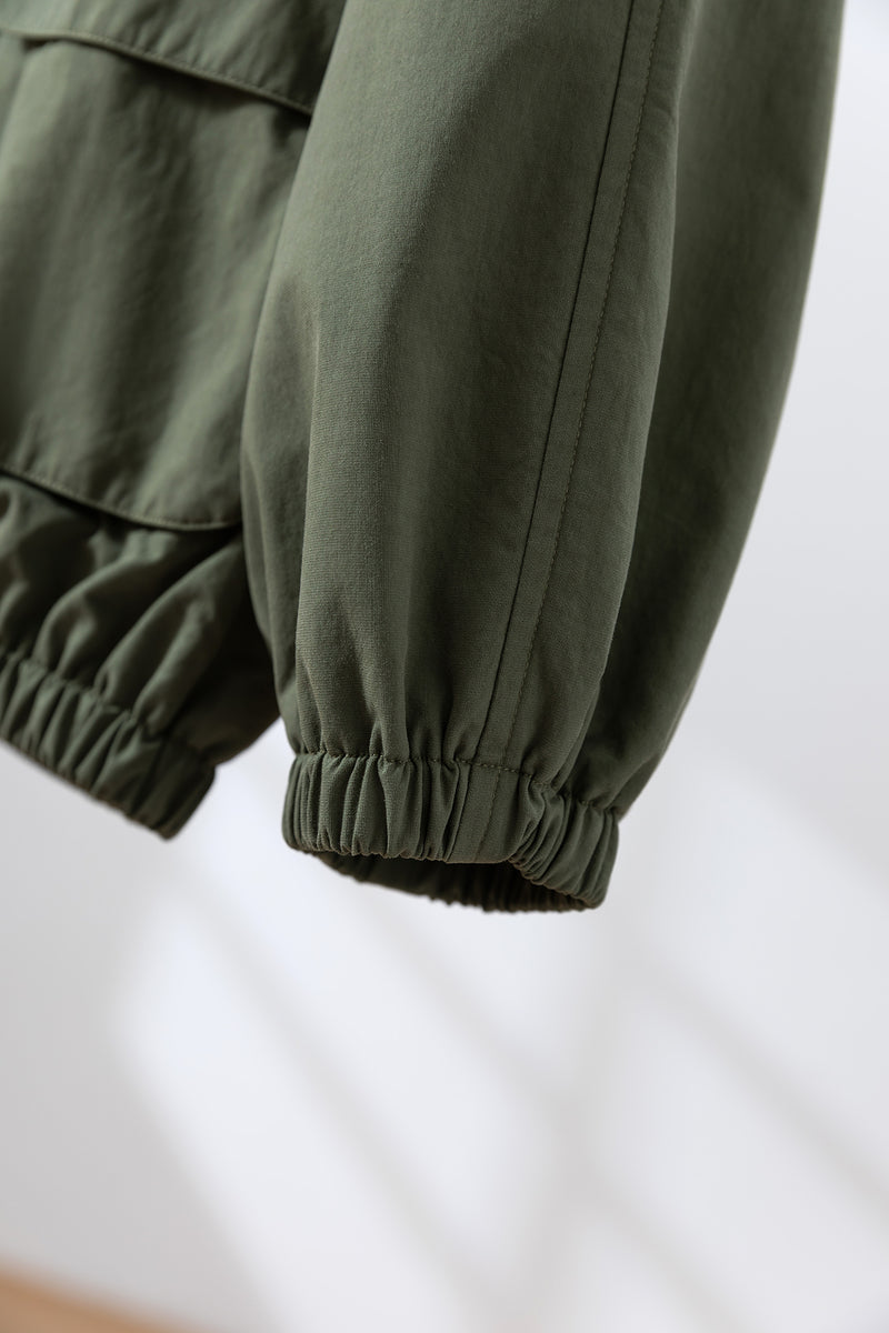 「理想の1枚」立体フードがおしゃれな、ポケットデザインのショートブルゾン　アウター　251001-1