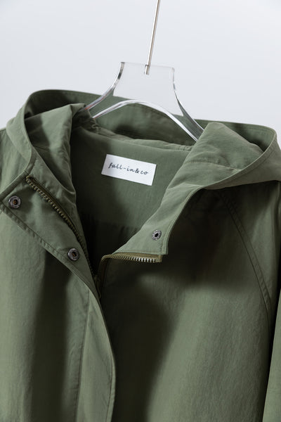 「理想の1枚」立体フードがおしゃれな、ポケットデザインのショートブルゾン　アウター　251001-1