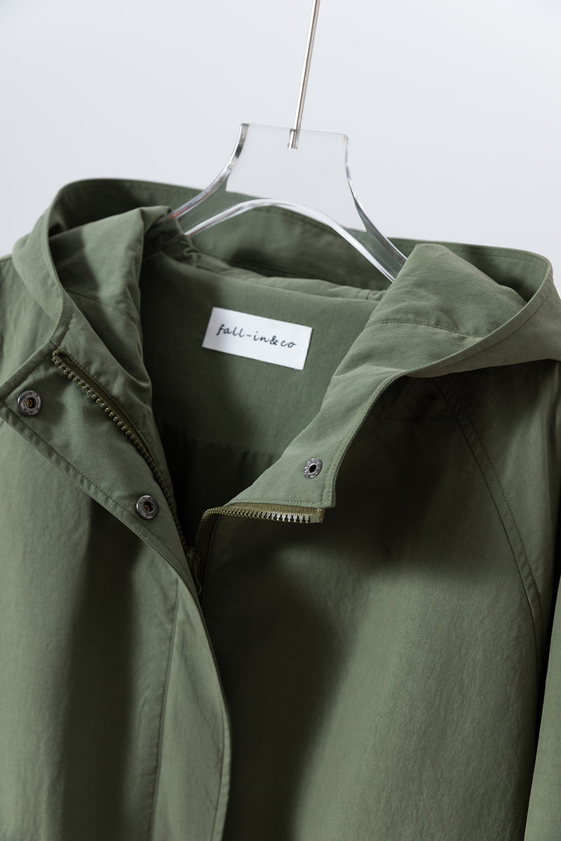 「理想の1枚」立体フードがおしゃれな、ポケットデザインのショートブルゾン　アウター　251001-1