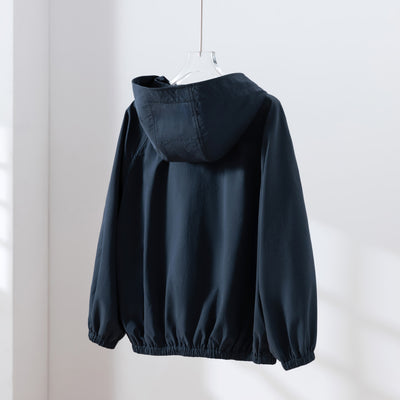 「理想の1枚」立体フードがおしゃれな、ポケットデザインのショートブルゾン　アウター　251001-1