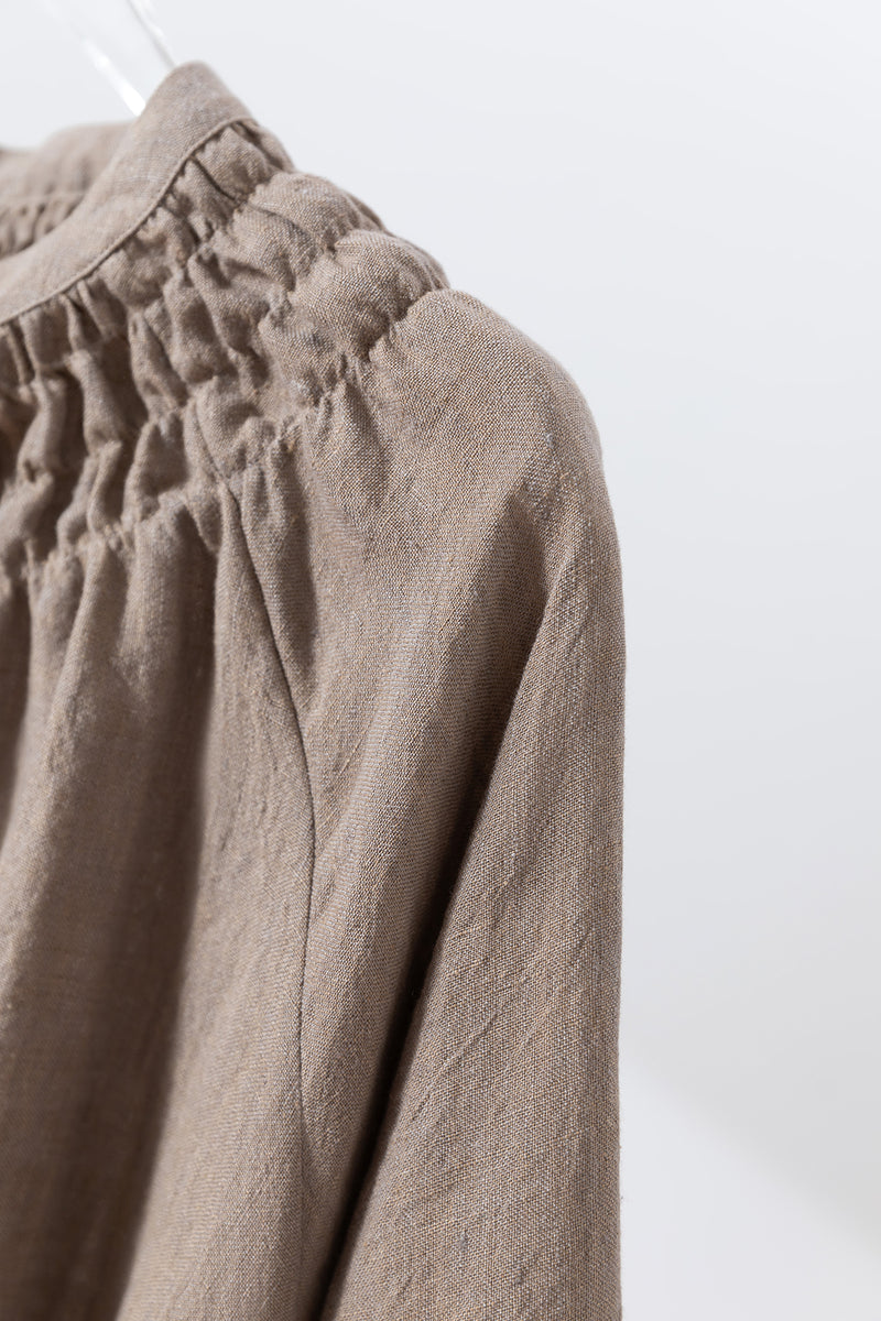 ハンドメイド感たっぷりのチュックドブラウス　 リネン100％　リネンブラウス ピンク　250810