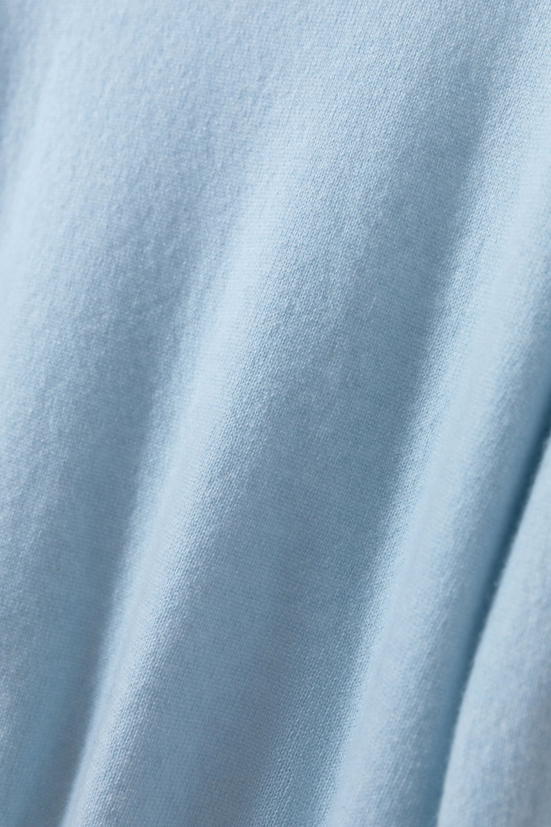 The ultimate in comfort thanks to soft fibers. 100% cashmere crew neck cashmere sweater 251002