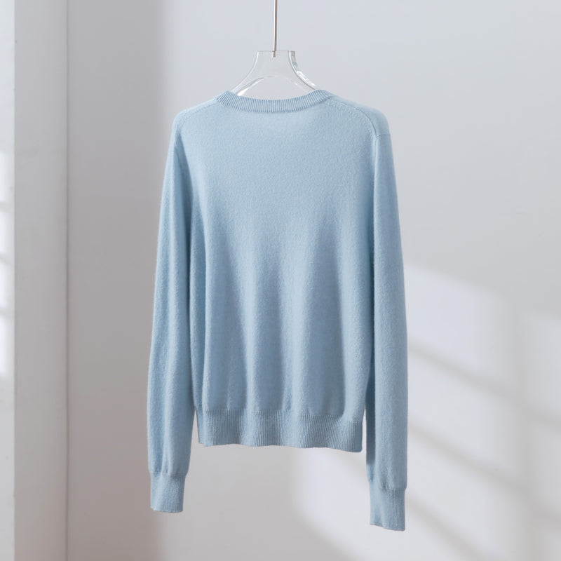 The ultimate in comfort thanks to soft fibers. 100% cashmere crew neck cashmere sweater 251002