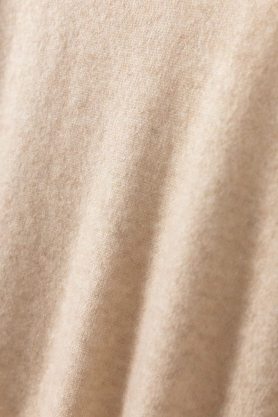 The ultimate in comfort thanks to soft fibers. 100% cashmere crew neck cashmere sweater 251002