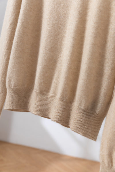 The ultimate in comfort thanks to soft fibers. 100% cashmere crew neck cashmere sweater 251002