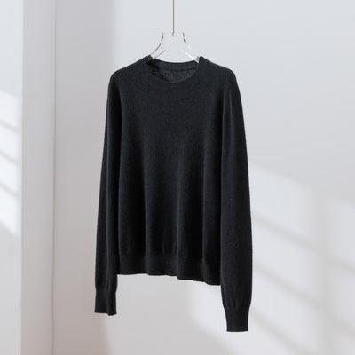 The ultimate in comfort thanks to soft fibers. 100% cashmere crew neck cashmere sweater 251002