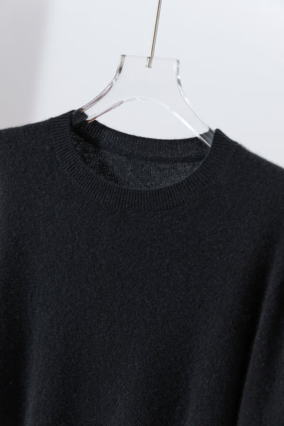 The ultimate in comfort thanks to soft fibers. 100% cashmere crew neck cashmere sweater 251002