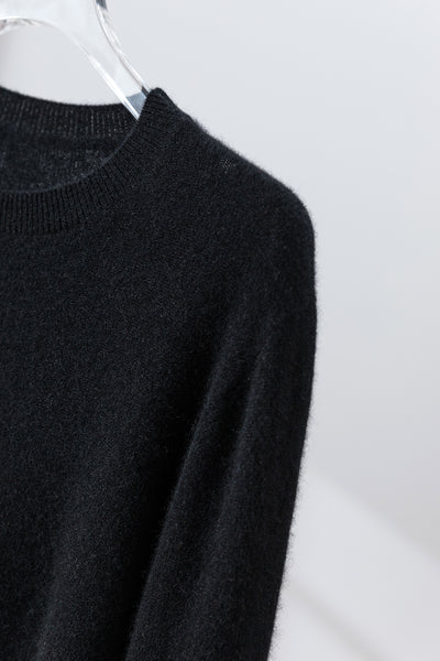 The ultimate in comfort thanks to soft fibers. 100% cashmere crew neck cashmere sweater 251002