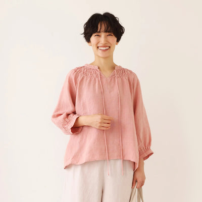 ハンドメイド感たっぷりのチュックドブラウス　 リネン100％　リネンブラウス ピンク　250810