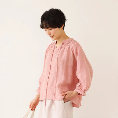 ハンドメイド感たっぷりのチュックドブラウス　 リネン100％　リネンブラウス ピンク　250810
