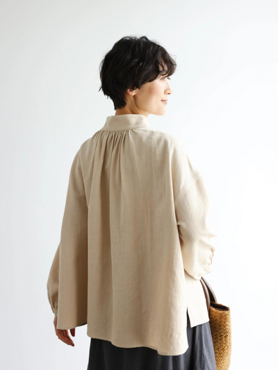 立体タックが美しい コットンリネン ルーズシルエットシャツ 　 250415
