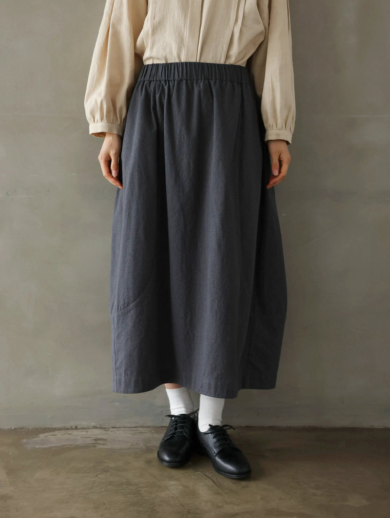 季節を超えた着心地の良さ コクーン型スカート　コットンリネン千鳥格子生地　裏地付き　ロングスカート　250401-1