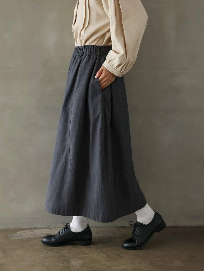 季節を超えた着心地の良さ コクーン型スカート　コットンリネン千鳥格子生地　裏地付き　ロングスカート　250401-1