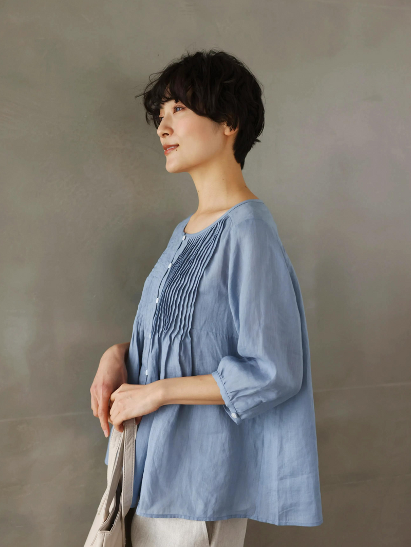 ふんわりAラインが可愛い！ 風通し良く夏らしい麻ブラウス ピンタック入りブラウス　　250422