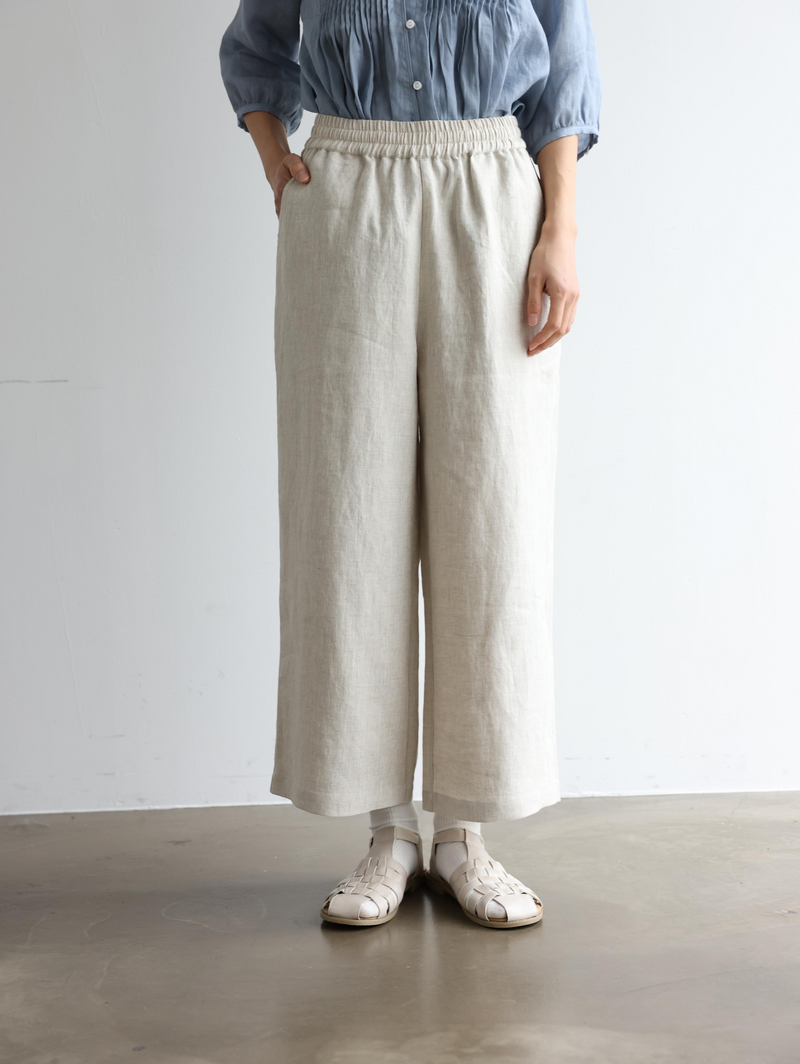 大人のゆとりある着心地 ナチュラル風合いのワイドパンツ 　生成色  250402-1