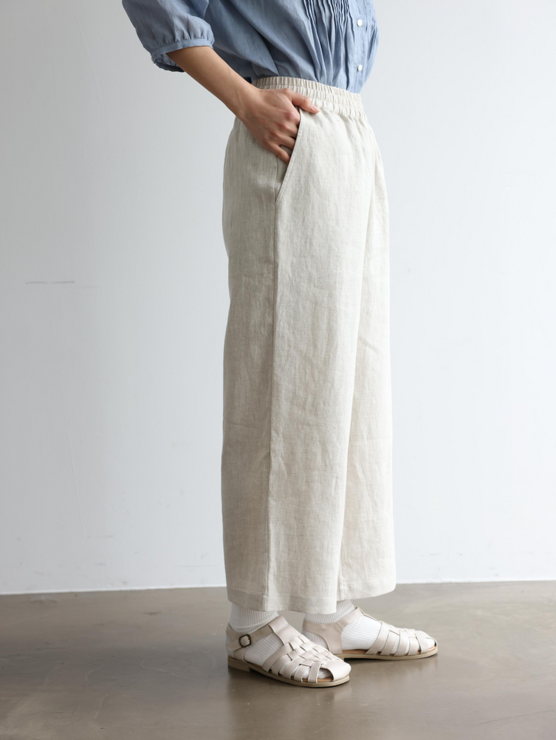 大人のゆとりある着心地 ナチュラル風合いのワイドパンツ 　生成色  250402-1