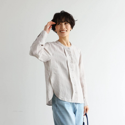 A simple yet striking piece with exquisite details. 100% French linen striped shirt (250410) 