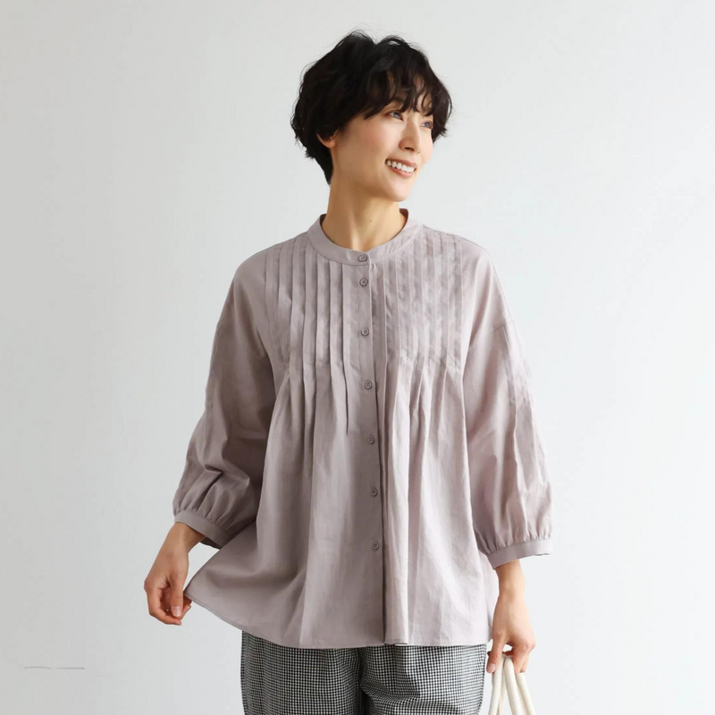 表情を豊かに魅せてくれるピンタック入りブラウス　7分袖　コットンリネン 250425