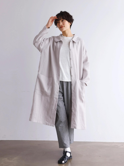 季節を超えて活躍する フレンチリネンの前開きシャツワンピース　　250409