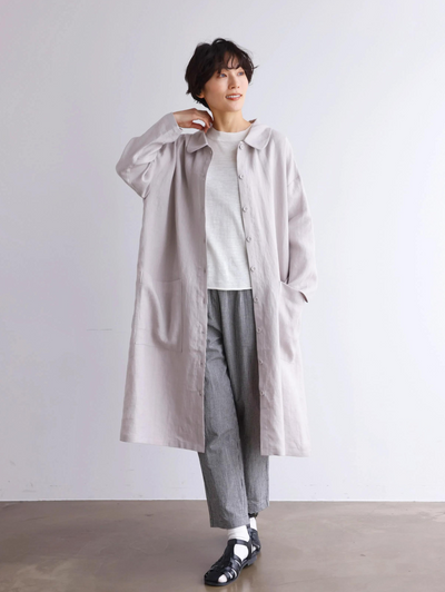 季節を超えて活躍する フレンチリネンの前開きシャツワンピース　　250409