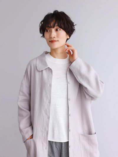 季節を超えて活躍する フレンチリネンの前開きシャツワンピース　　250409