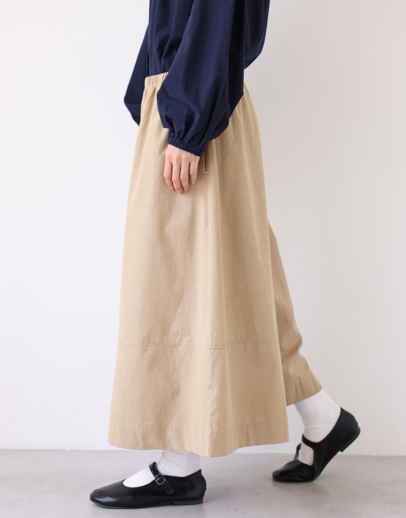 Wide-leg pants with the elegance of a skirt. Perfect for year-round wear. Eco-friendly lyocell and cotton flared wide pants. Product code: 250804