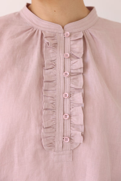 フロントフリルが可愛い フランチリネン100％　シャツブラウス 250913