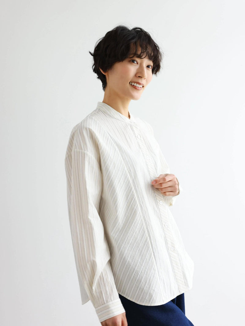 実用性と上品さを兼ね備えたストライプシャツ コットンジャガードストライプシャツ　250507