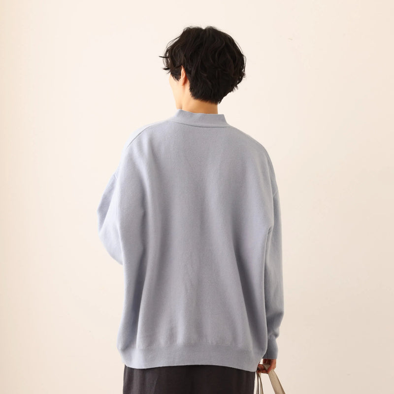 穿上它就能讓您看起來很棒的羊毛開襟衫。 