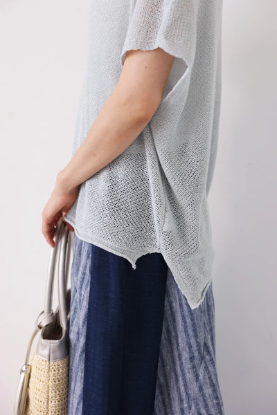 夏も冬も快適！立体編みのリネンコットンニットプルオーバー　　250703