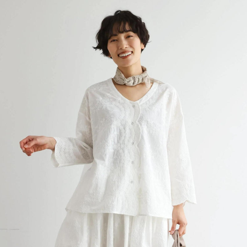 優雅で快適な七分袖レースカーディガン　刺繍コットン100％　　250511