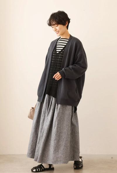 穿上它就能讓您看起來很棒的羊毛開襟衫。 